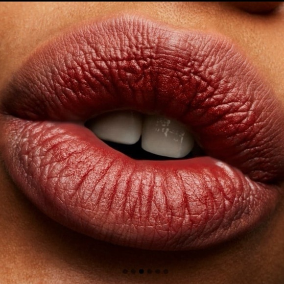 MAC Cosmetics Powder Kiss Powder Kiss Lipstick Lipcolor Devoted To Chili - Picture 7 of 9